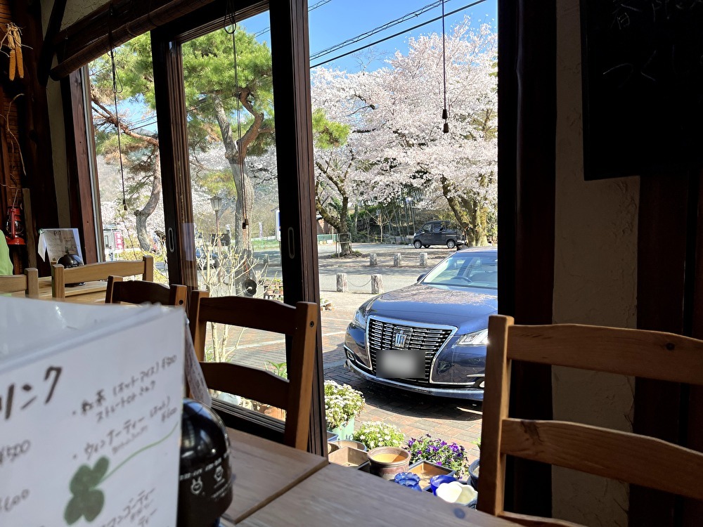 宝登山参道のカフェ